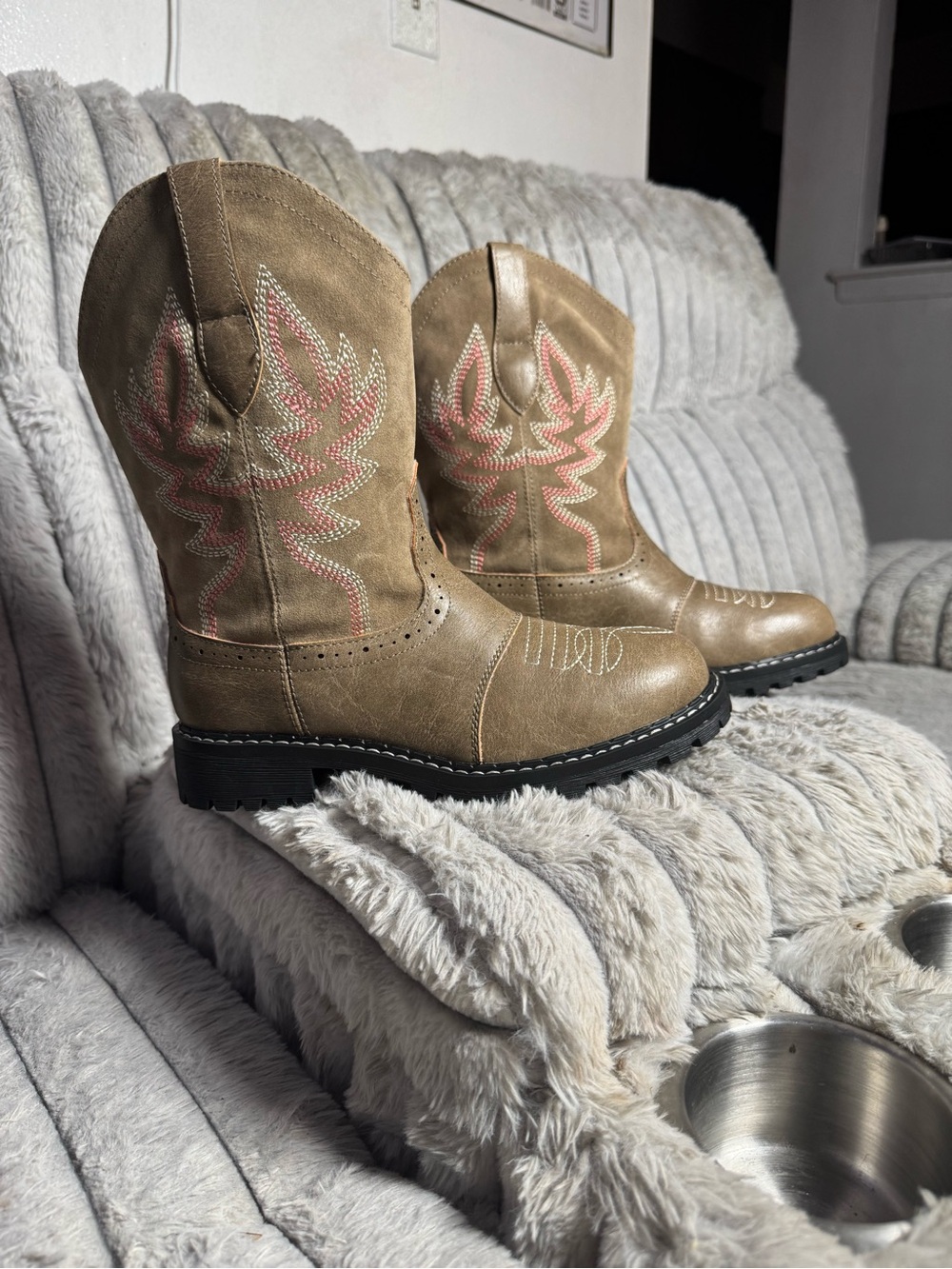 Hawkwell Tan Western Boots with Pink Stitching